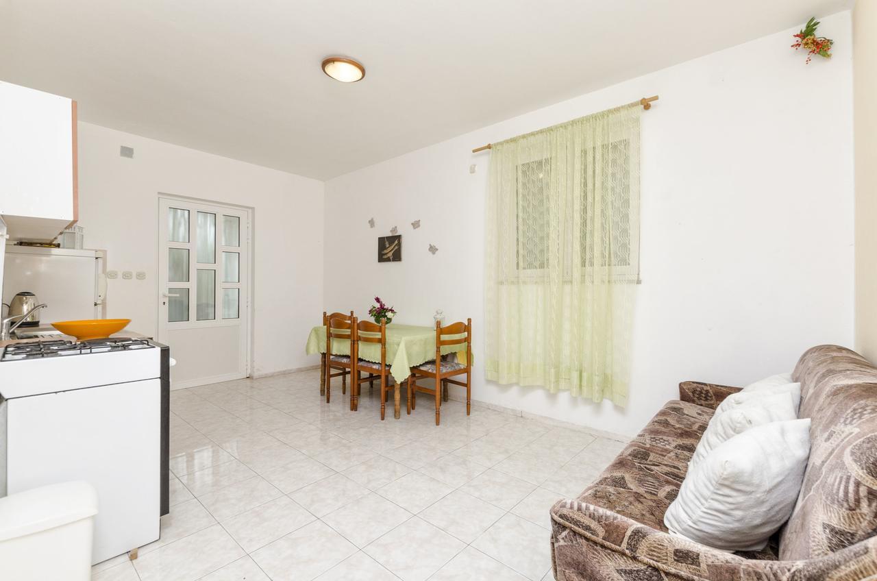 Apartments Helena Иван-Долац Экстерьер фото