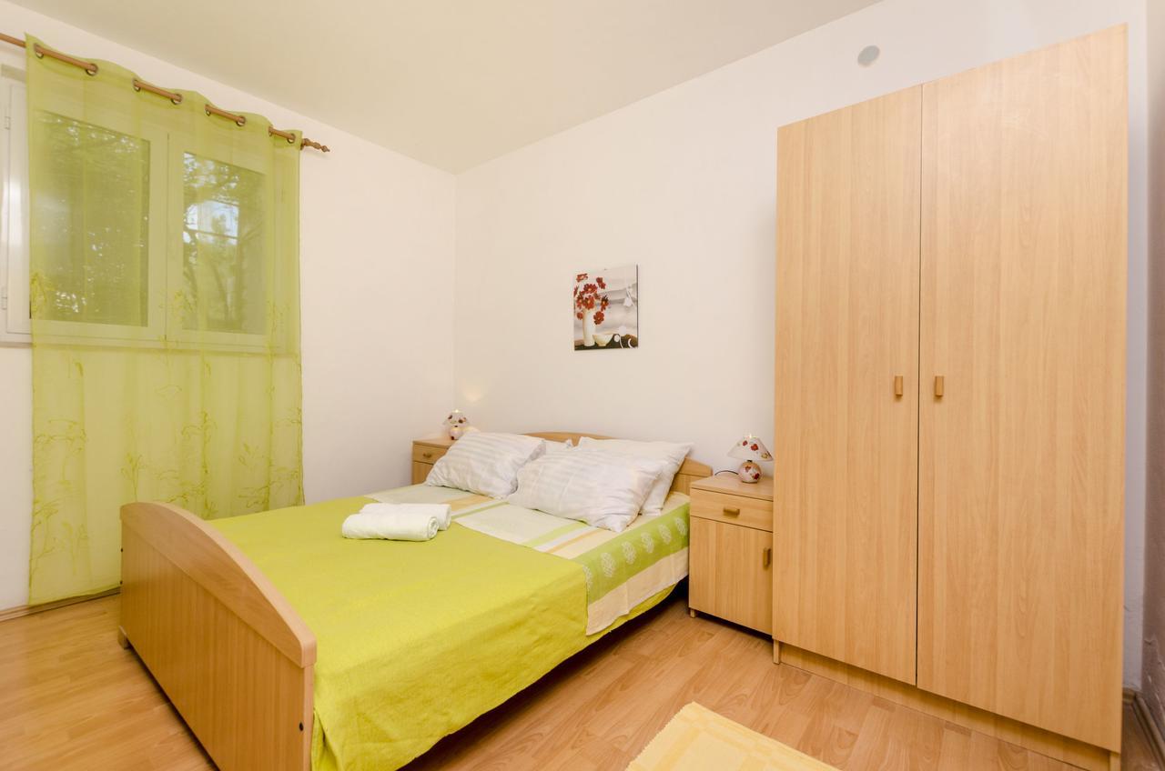 Apartments Helena Иван-Долац Экстерьер фото
